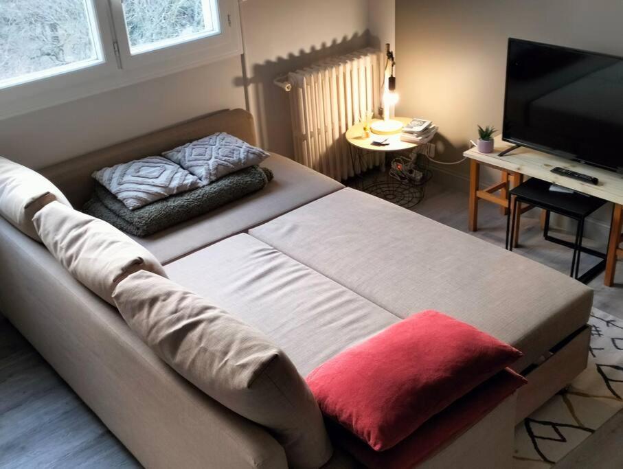 Charmant Logement, Vue Sur Toulouse 1 Min Du Metro Luaran gambar